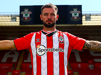 Southampton complete €18m sign...